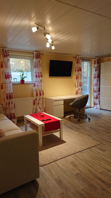 2-Raum-Apartment (50qm) in Leubnitz-Neuostra